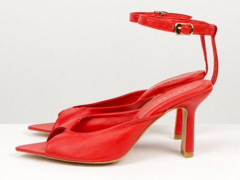 Дизайнерские сабо красного цвета на матовом каблуке из натуральной итальянской кожи с ремешком ,С-2304-08